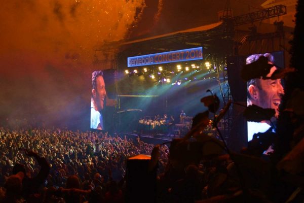 Coldplay-Concert-In-London-Kensington-Palace-Prestigious-Venues